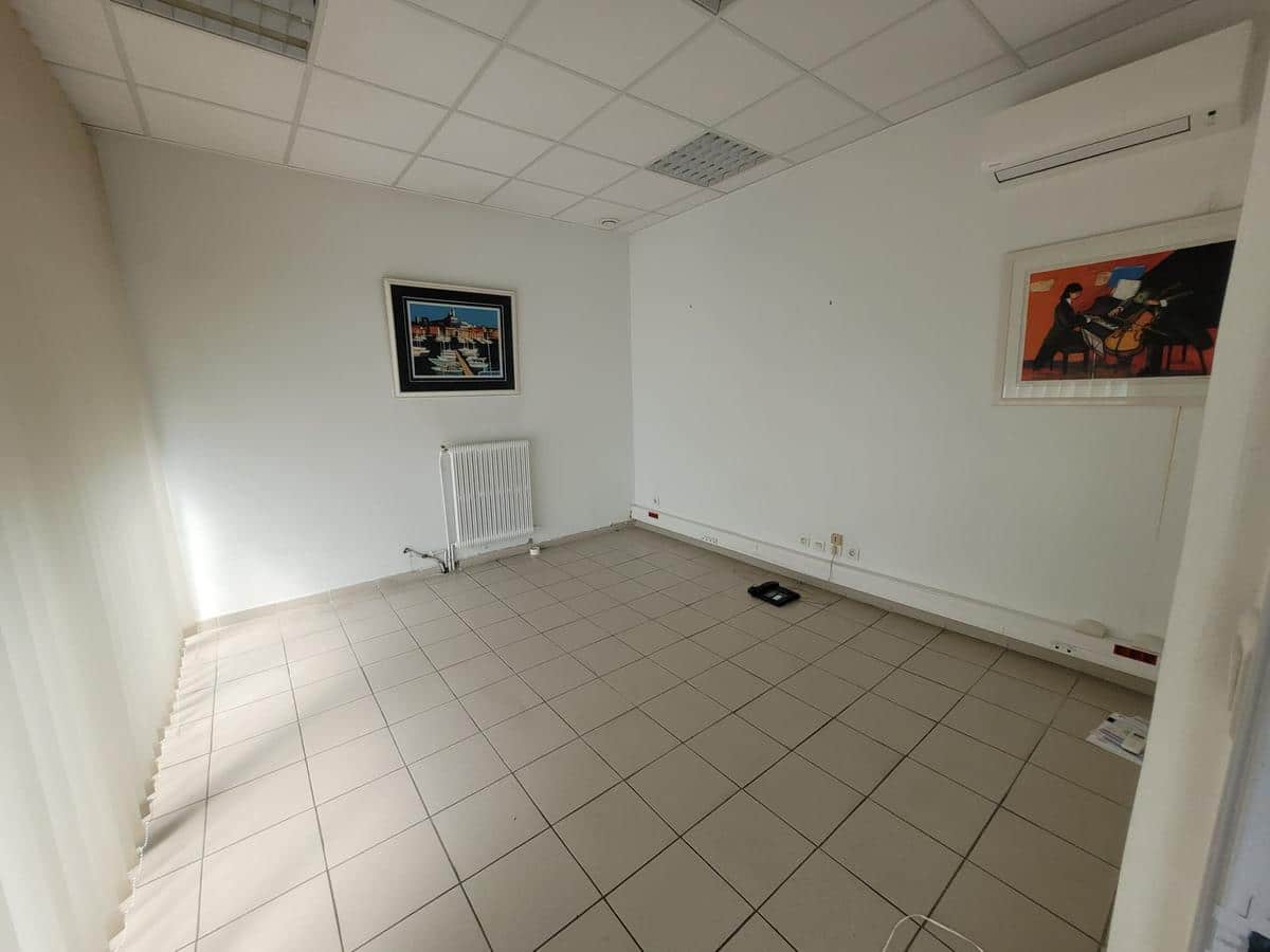 PROFESSIONAL PREMISES FOR OFFICE USE MEDITERRANEE TOWER JUL