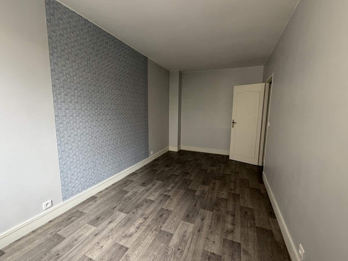 15ème LOURMEL / RUE LECOURBE : Appartement 2/3 PIÈCES à loue