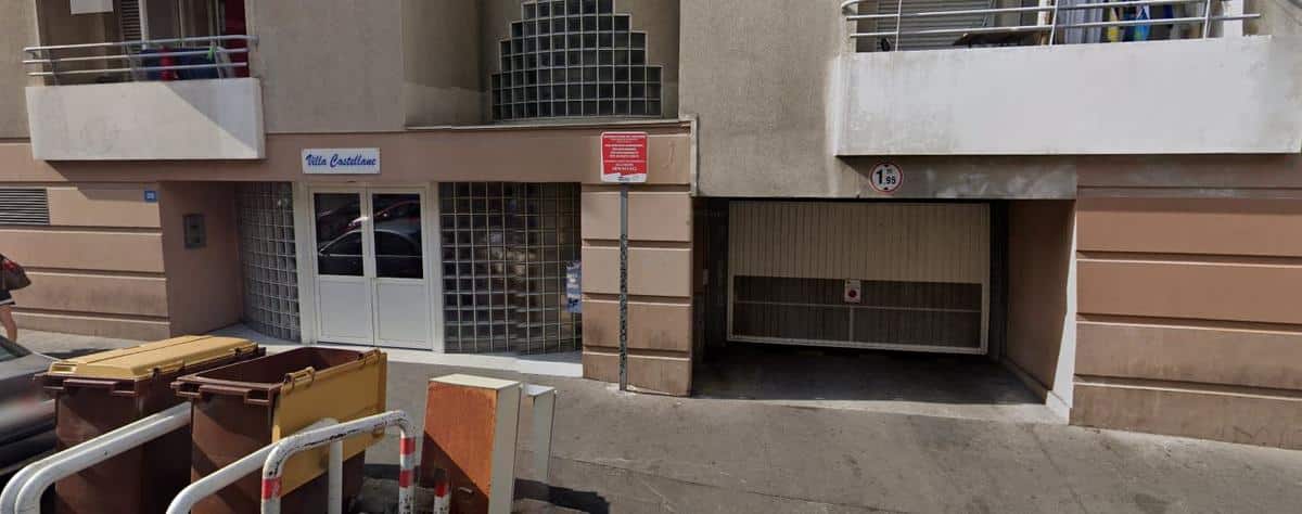 EMPLACEMENT DE PARKING – PROX CASTELLANE