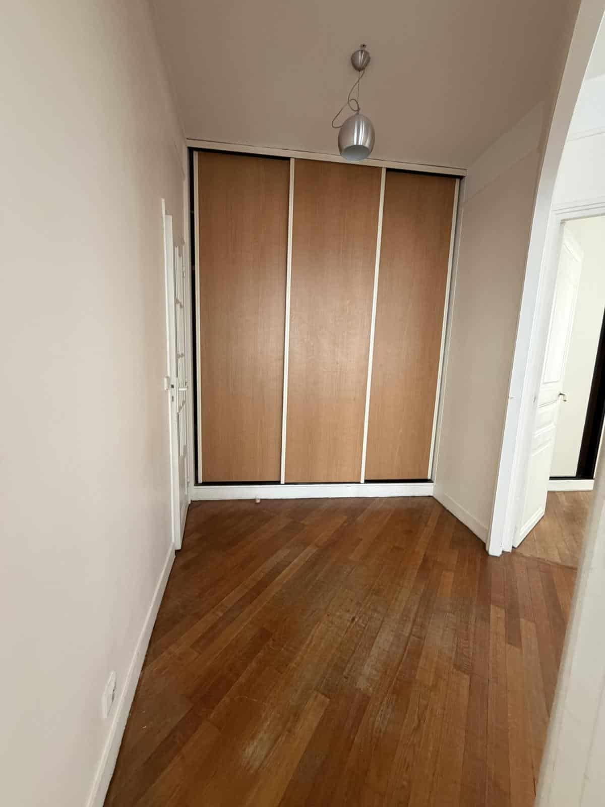 3RD TEMPLE / TURBIGO STREET: TWO-ROOM APARTMENT FOR SALE