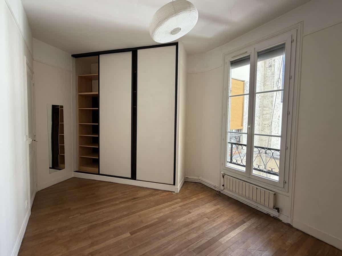 3RD TEMPLE / TURBIGO STREET: TWO-ROOM APARTMENT FOR SALE