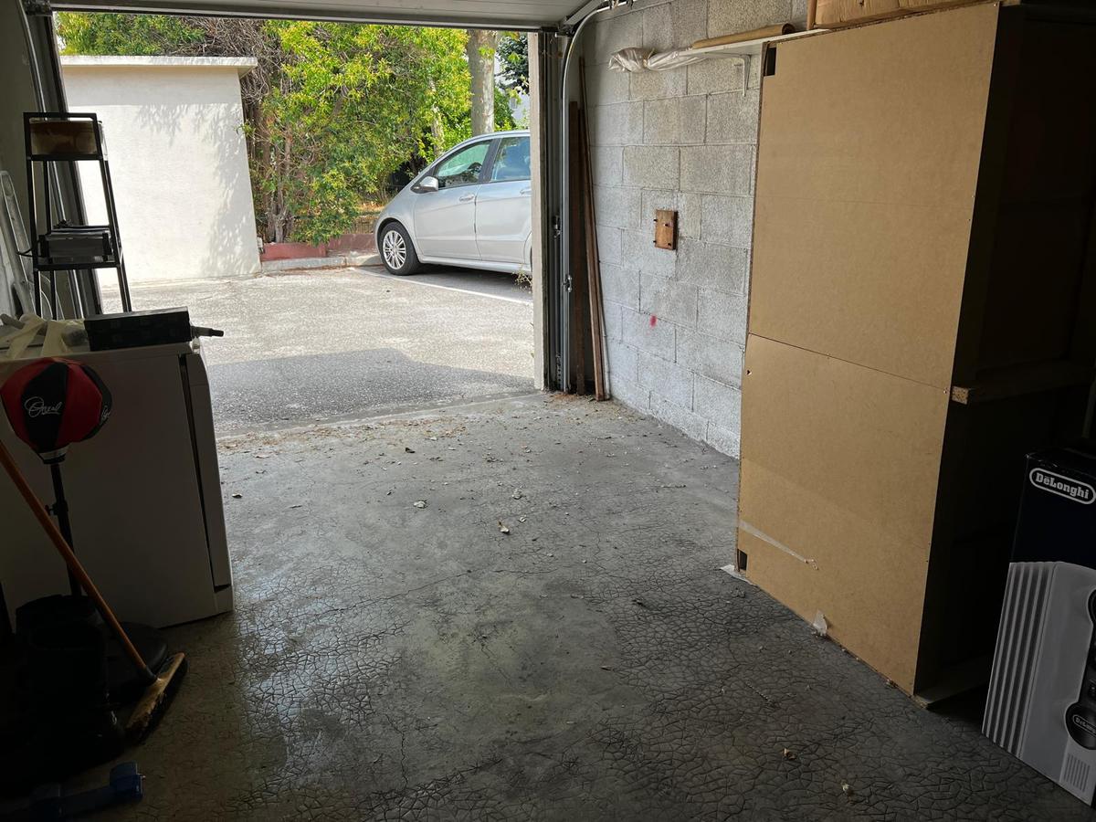 Box 15 m2 sécurisé, copropriété Le Clemenceau