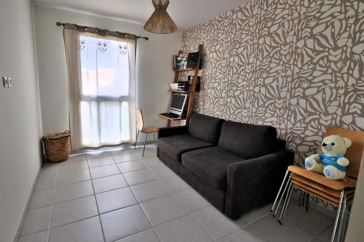 13009 – MAZARGUES – T3 WITH BALCONY AND DOUBLE BOX POSSIBILITY