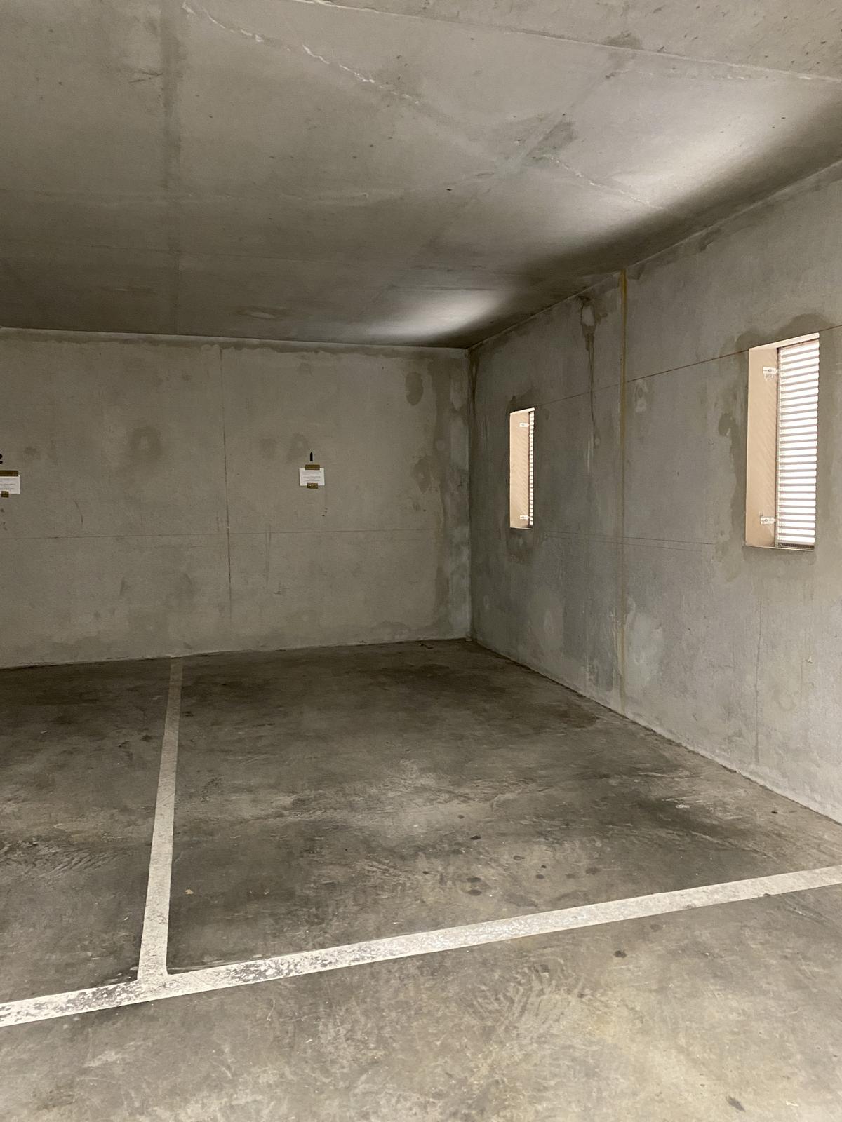PARKING PROXIMITE LODI