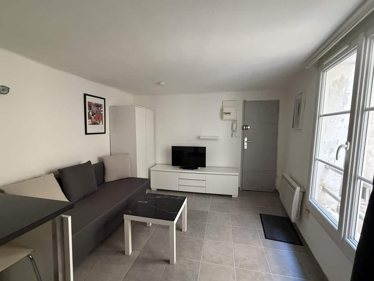 Studio meublé au calme rue de l’Ecole