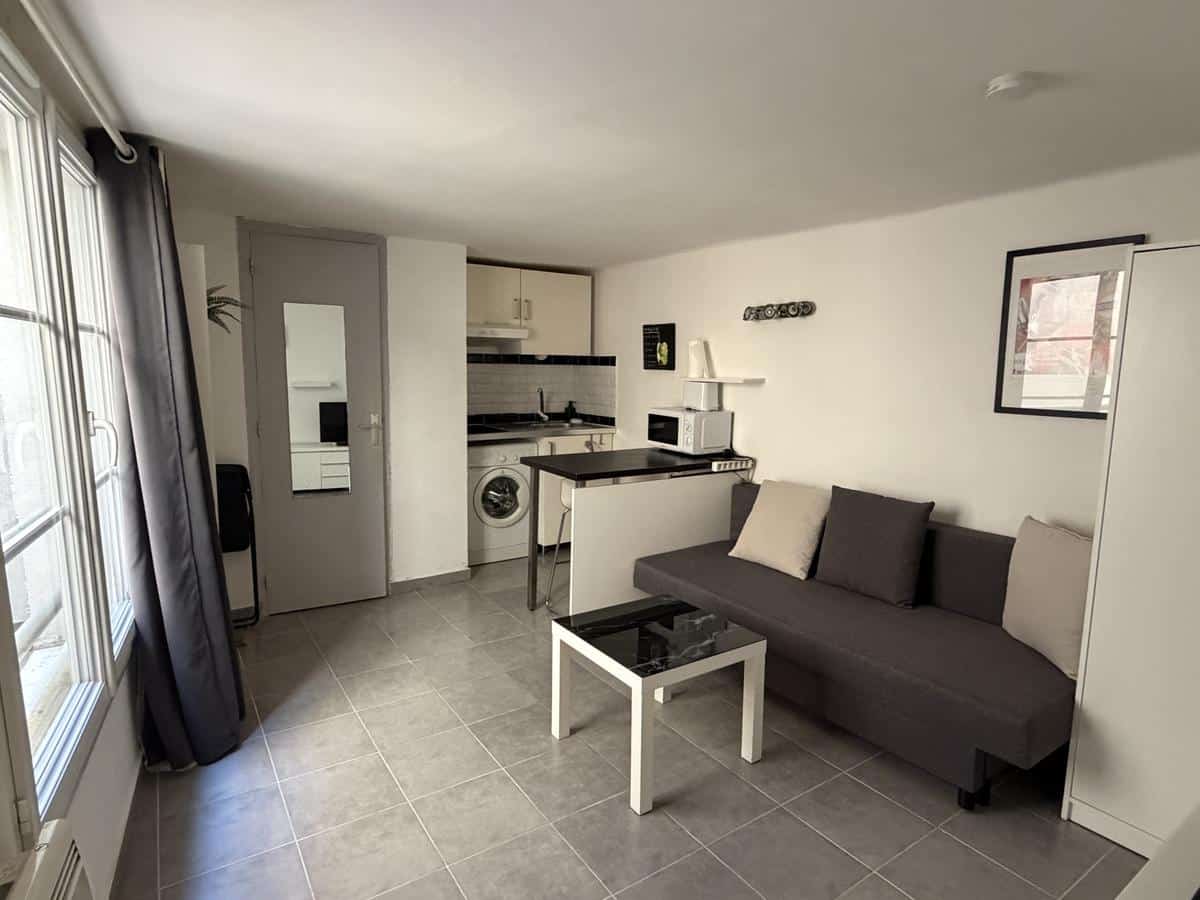 Studio meublé au calme rue de l’Ecole
