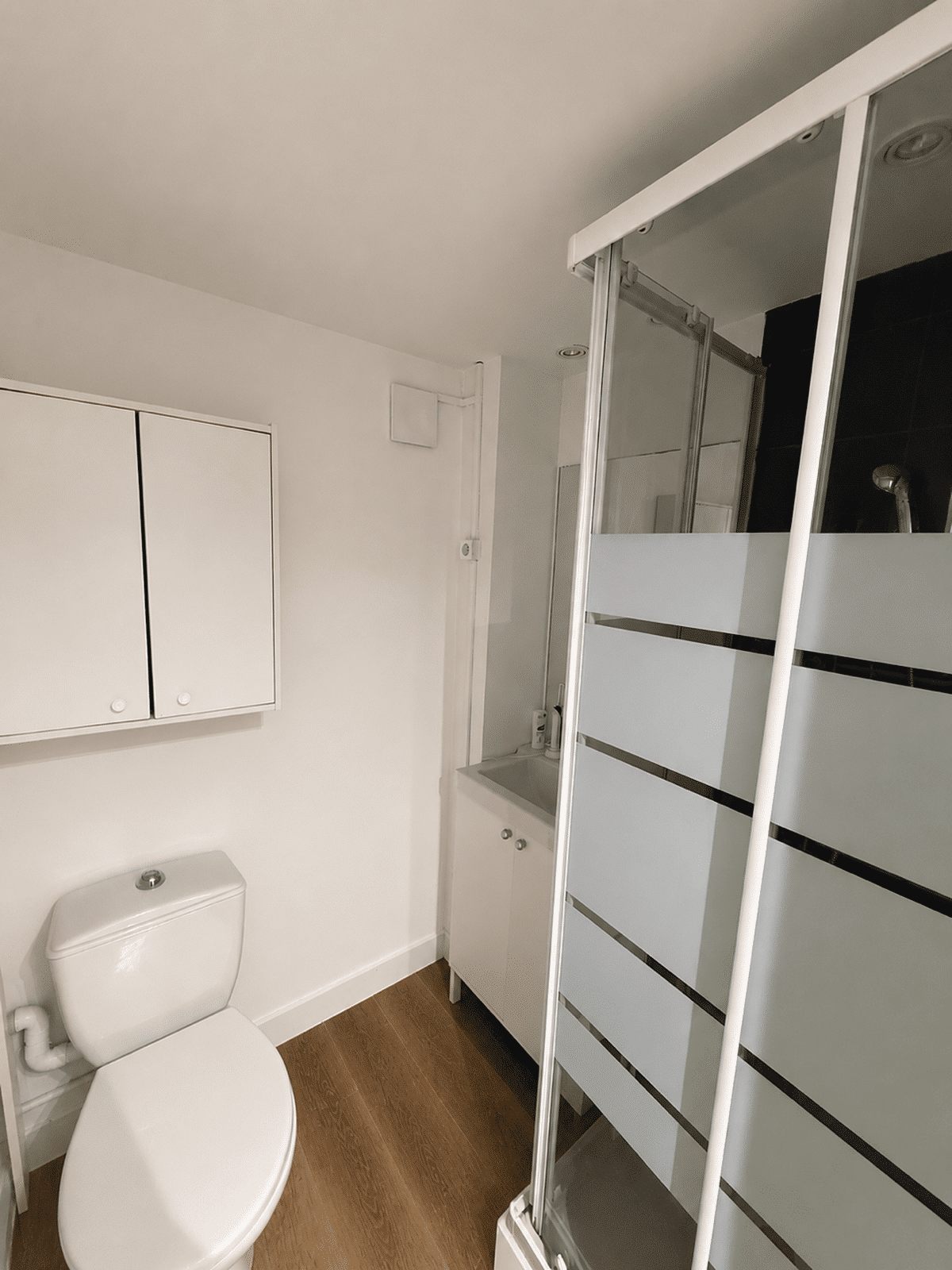 Studio of 14 m2 mezzanine of 6.70 m2 Marseille 8th