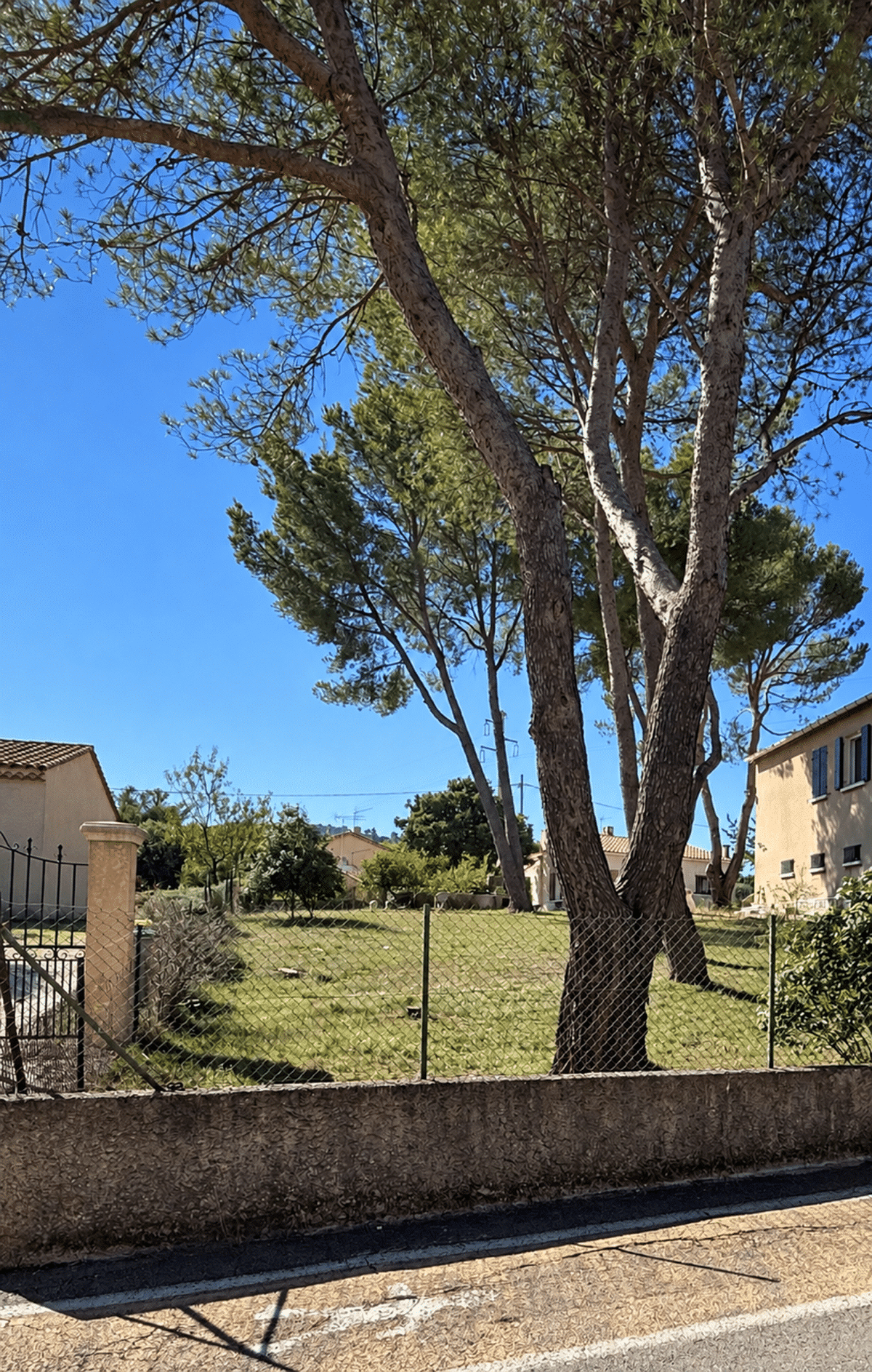 Terrain constructible de 472 m2 Roquefort-la-Bédoule