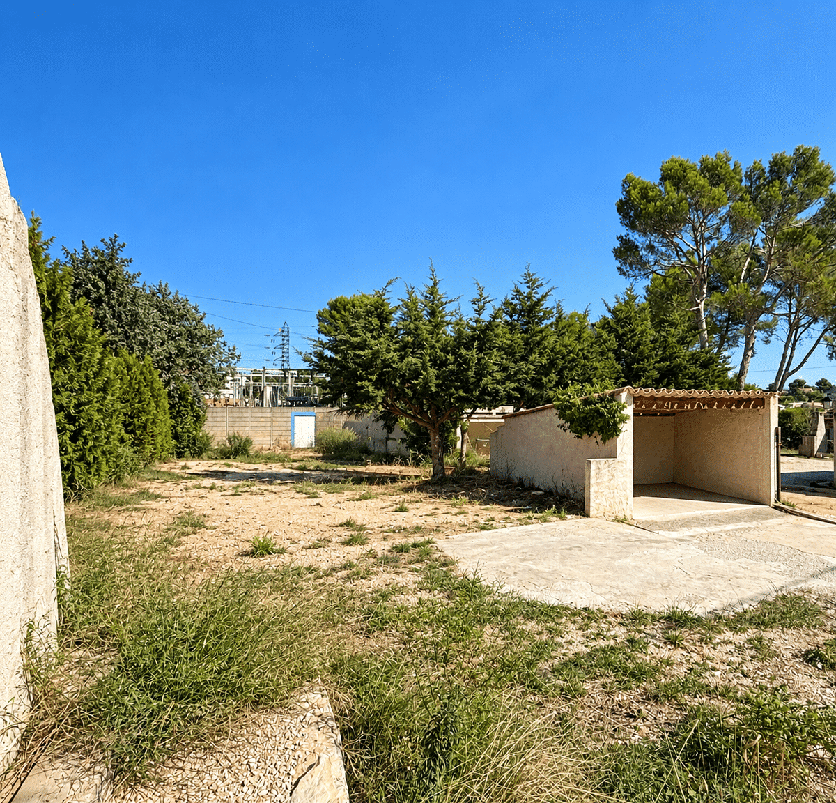 Building land of 323 m2 Roquefort-la-Bédoule